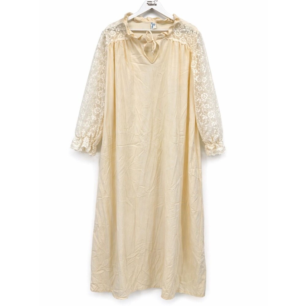 Undercover Wear Vintage Cream Nightgown Dress Lace Sleeve Lounge 3X Cottage